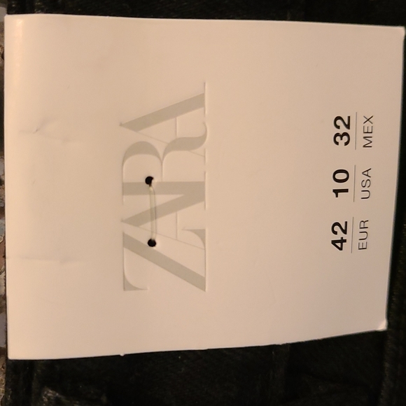 NWT ZARA Frayed Black Denim Shorts sz 42 ( 10 ) - Picture 6 of 7